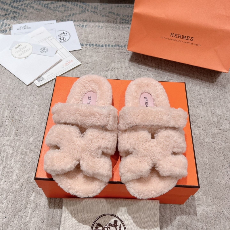 H**mes slippers